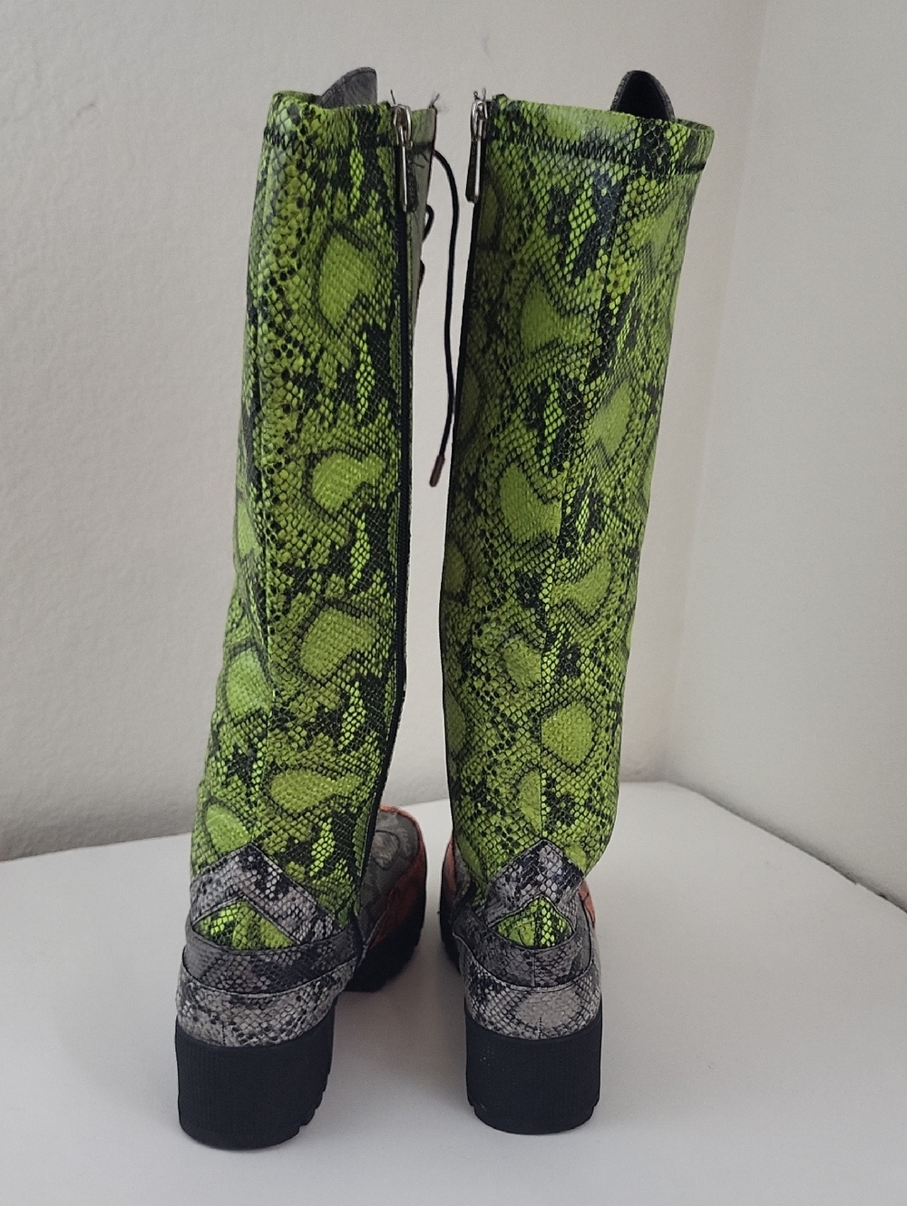 Cape Robbin Eliza 90s Y2K Neon Snakeskin Knee High Lace Up Platform Boot Size 9 - Picture 7 of 13